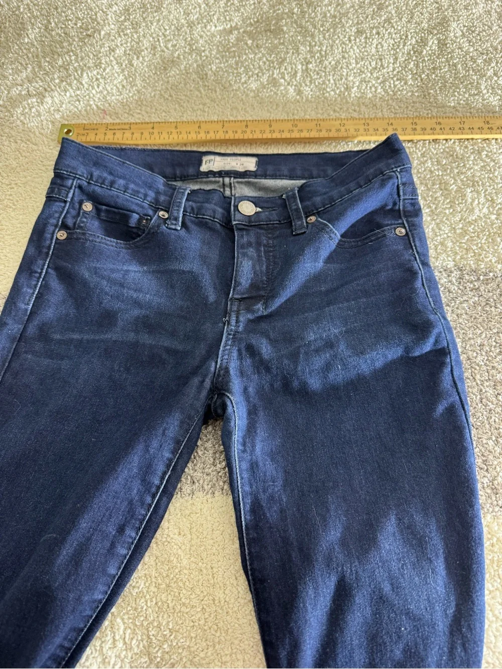 Free people Jeans Womens Sz 26 vintage Dark Blue Flared bootcutmid rise stretch